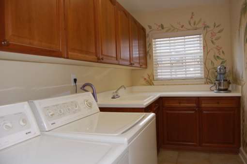 Laundry Room Nick’s sister is really jealous of this spacious laundry room.